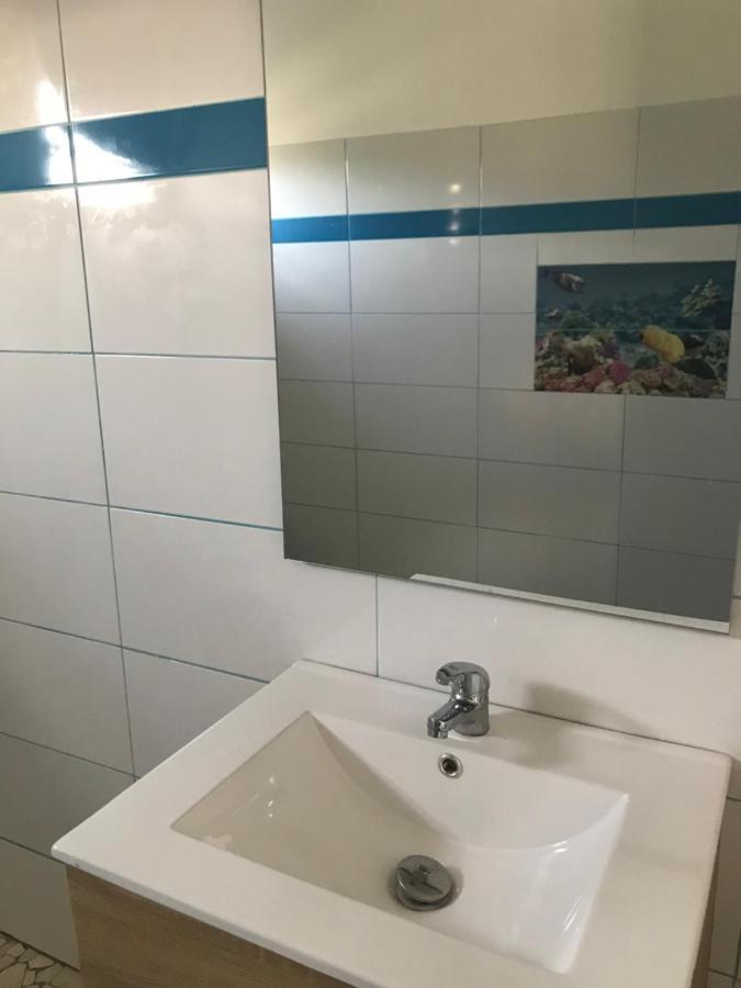 Flamboyant Apartment Вю-Абитан Екстериор снимка